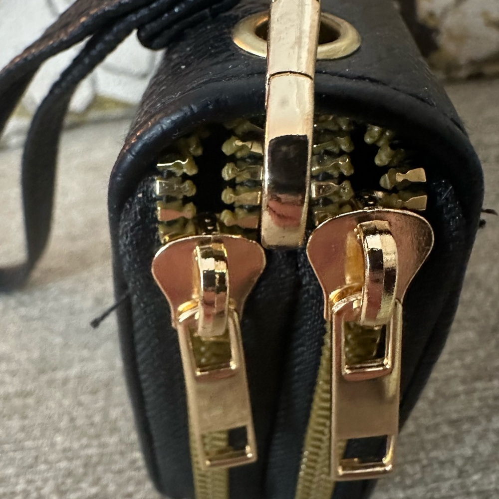 Elegant Black Leather Wristlet with Double Zippers & Gold Accent New - Picture 10 of 15